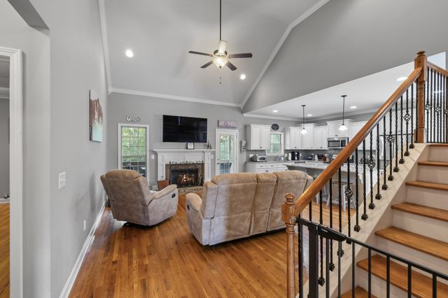 6027 Spade Dr, Spring Hill, TN 37174