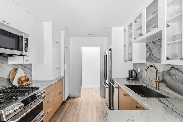 1652 Clearwater Place, Encinitas, CA 92024