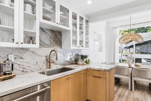 1652 Clearwater Place, Encinitas, CA 92024