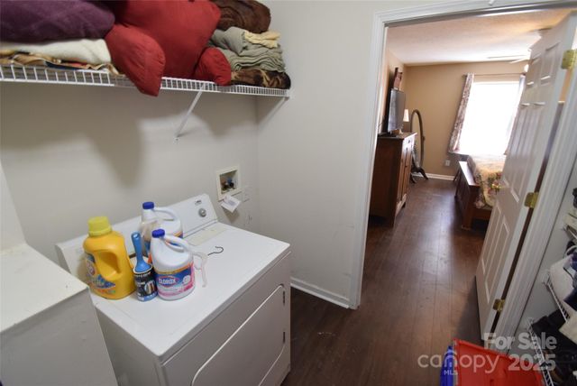 2056 Pin Oak Place, Cramerton, NC 28032