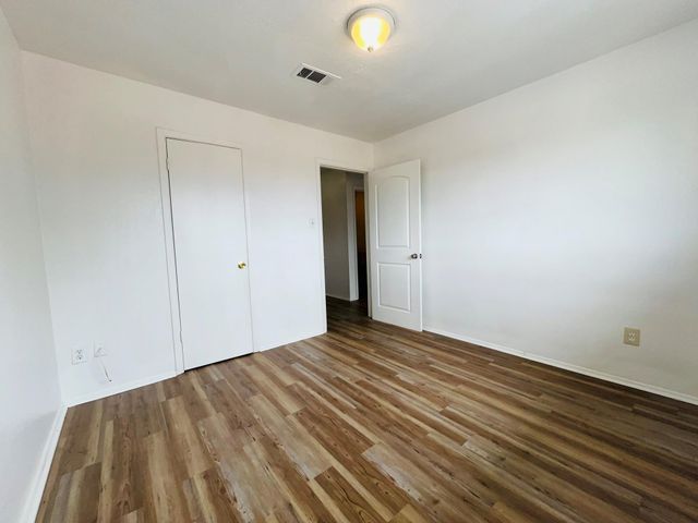 6981 Chasewood Drive, Houston, TX 77489