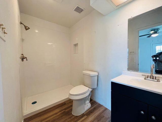 6981 Chasewood Drive, Houston, TX 77489