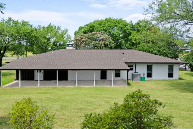 5772 N State Highway 78, Bonham, TX 75418