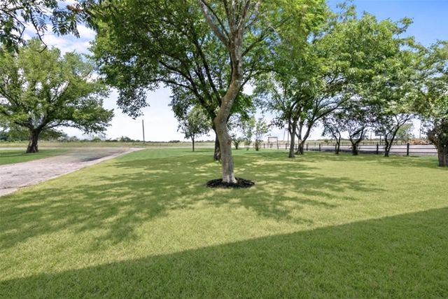 5772 N State Highway 78, Bonham, TX 75418