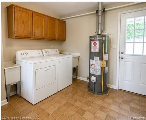 5028 Pheasant Road, Waterford, MI 48327