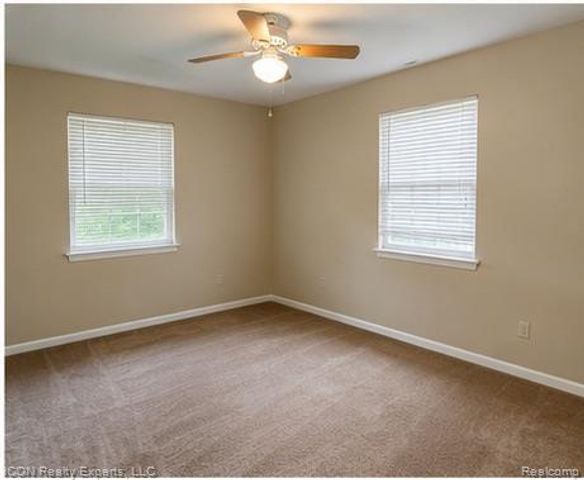 5028 Pheasant Road, Waterford, MI 48327