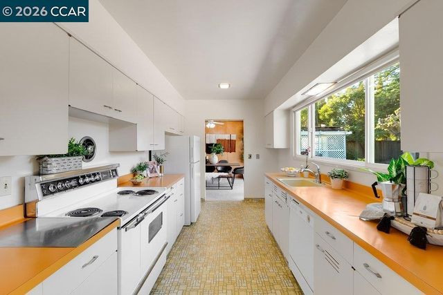 1680 Lilac Dr., Walnut Creek, CA 94595