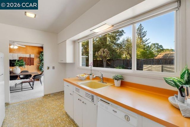 1680 Lilac Dr., Walnut Creek, CA 94595