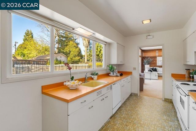 1680 Lilac Dr., Walnut Creek, CA 94595