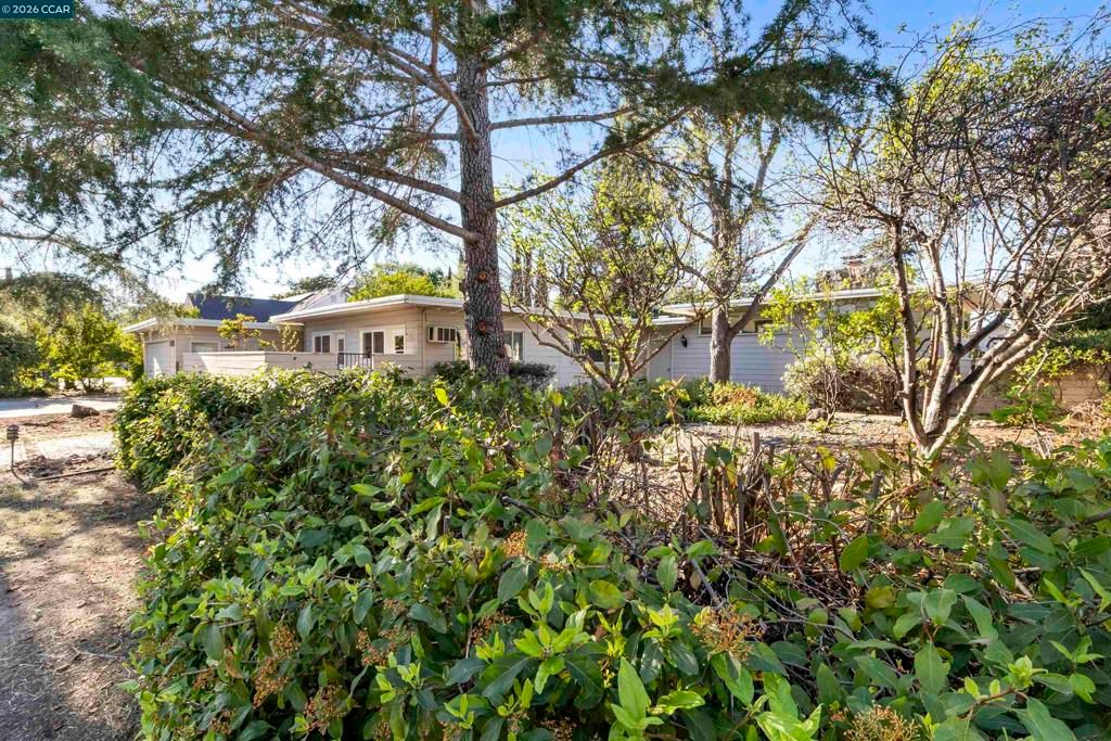 1680 Lilac Dr., Walnut Creek, CA 94595