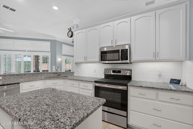 1335 ASHLEY OAKS Drive, Jacksonville Beach, FL 32250