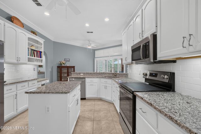 1335 ASHLEY OAKS Drive, Jacksonville Beach, FL 32250