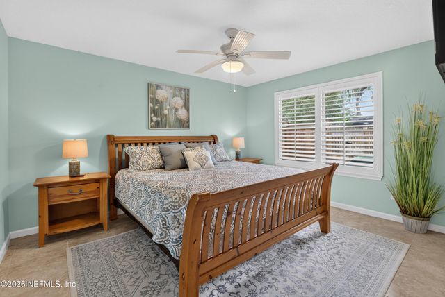 1335 ASHLEY OAKS Drive, Jacksonville Beach, FL 32250