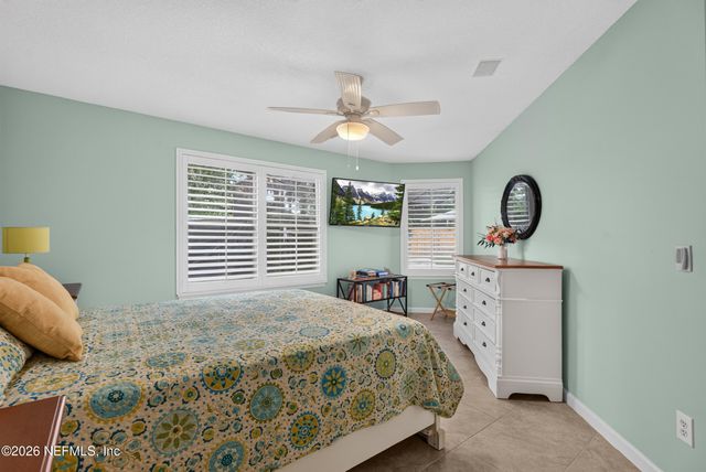1335 ASHLEY OAKS Drive, Jacksonville Beach, FL 32250