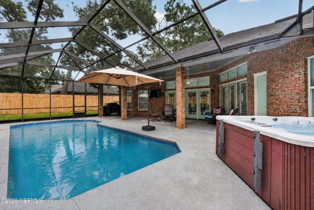 1335 ASHLEY OAKS Drive, Jacksonville Beach, FL 32250