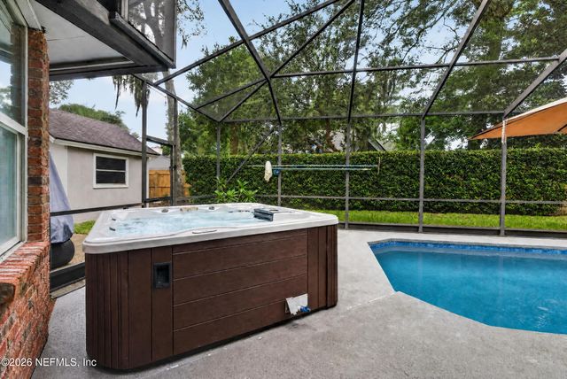 1335 ASHLEY OAKS Drive, Jacksonville Beach, FL 32250