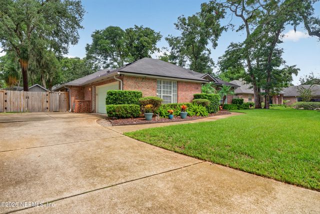 1335 ASHLEY OAKS Drive, Jacksonville Beach, FL 32250