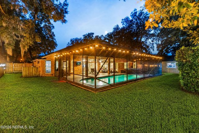 1335 ASHLEY OAKS Drive, Jacksonville Beach, FL 32250