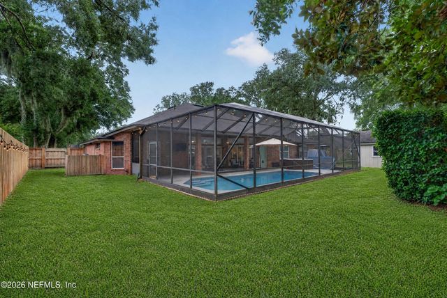 1335 ASHLEY OAKS Drive, Jacksonville Beach, FL 32250
