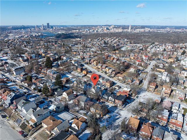 659 Montclair, Greenfield, PA 15217