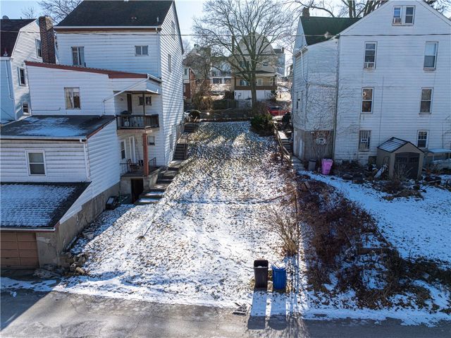 659 Montclair, Greenfield, PA 15217