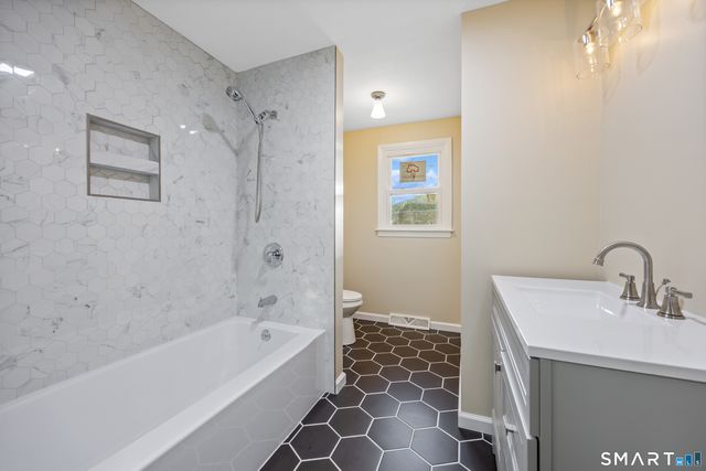 240 Hillhurst Avenue, New Britain, CT 06053