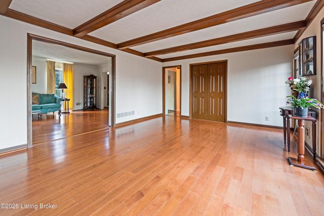 6305 Deep Creek Dr, Prospect, KY 40059