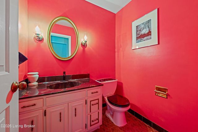 6305 Deep Creek Dr, Prospect, KY 40059