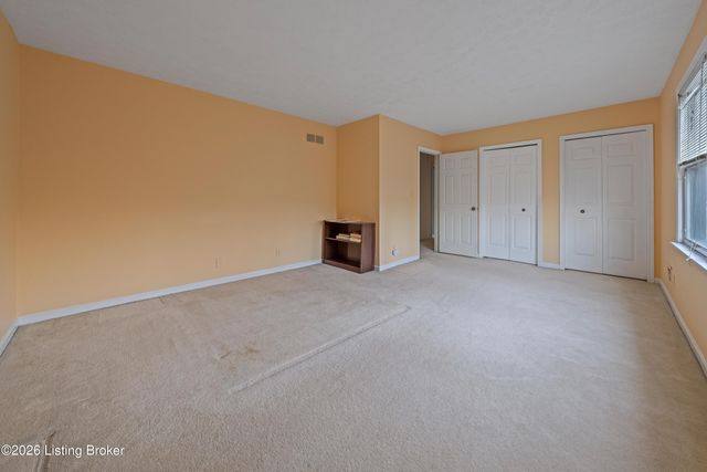 6305 Deep Creek Dr, Prospect, KY 40059