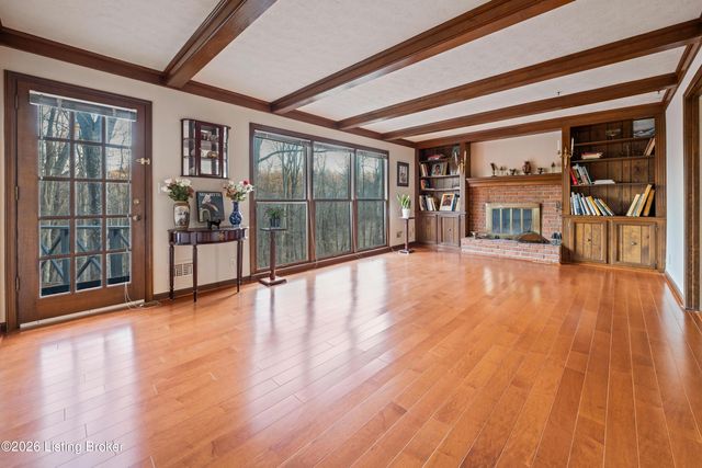 6305 Deep Creek Dr, Prospect, KY 40059