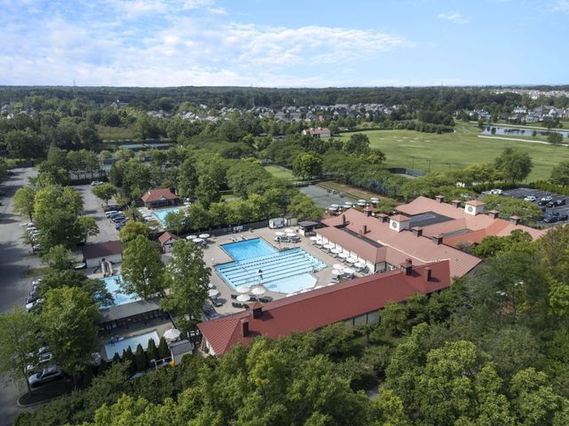 4135 High Grove Crest, New Albany, OH 43054