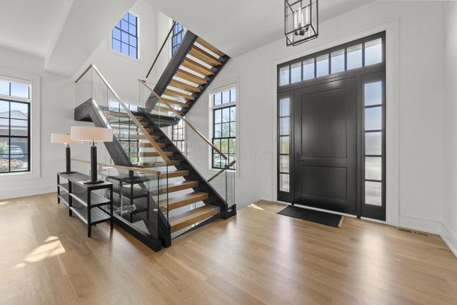 4135 High Grove Crest, New Albany, OH 43054