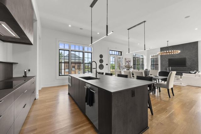 4135 High Grove Crest, New Albany, OH 43054