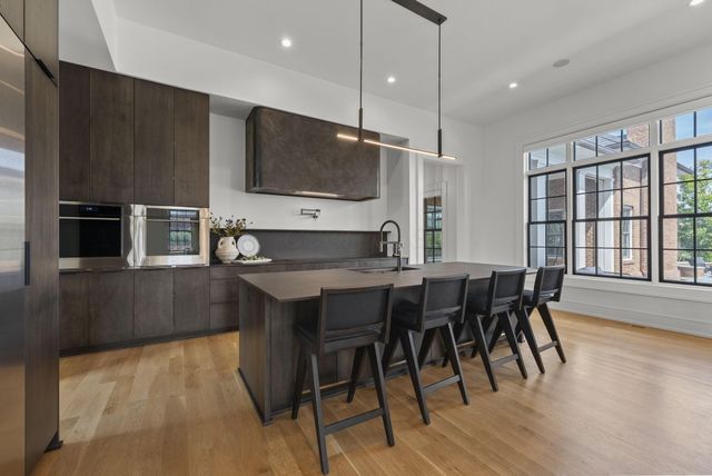 4135 High Grove Crest, New Albany, OH 43054