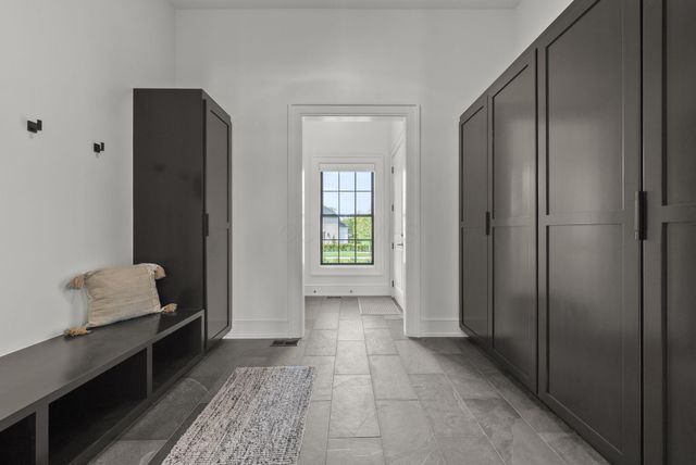 4135 High Grove Crest, New Albany, OH 43054