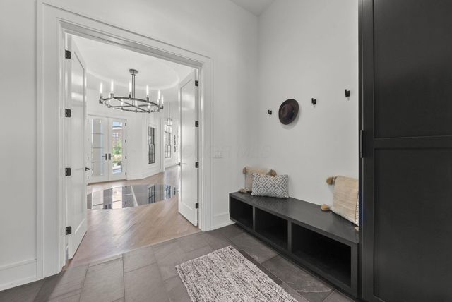 4135 High Grove Crest, New Albany, OH 43054