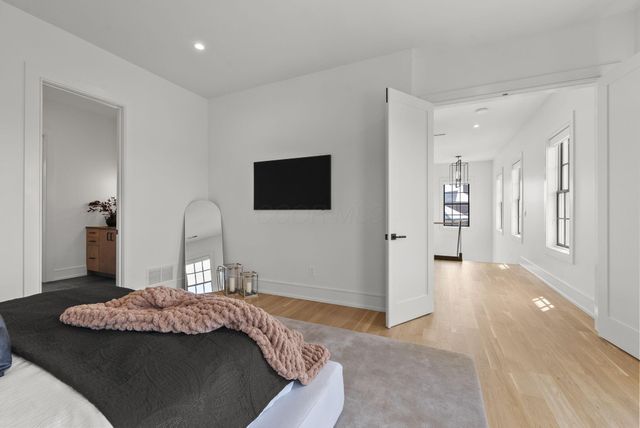 4135 High Grove Crest, New Albany, OH 43054