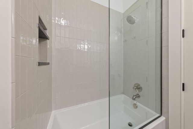 4135 High Grove Crest, New Albany, OH 43054