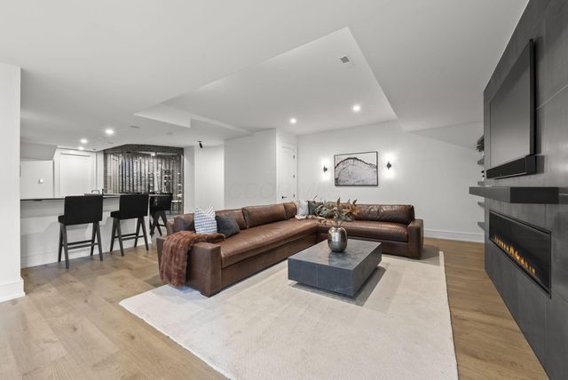 4135 High Grove Crest, New Albany, OH 43054