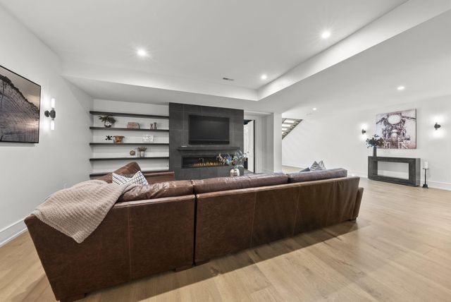 4135 High Grove Crest, New Albany, OH 43054