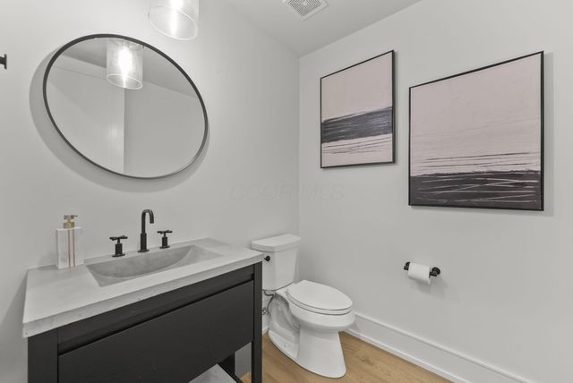 4135 High Grove Crest, New Albany, OH 43054