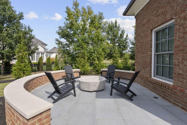 4135 High Grove Crest, New Albany, OH 43054