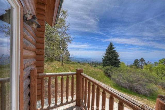 2489 Spring Oak, Running Springs, CA 92382