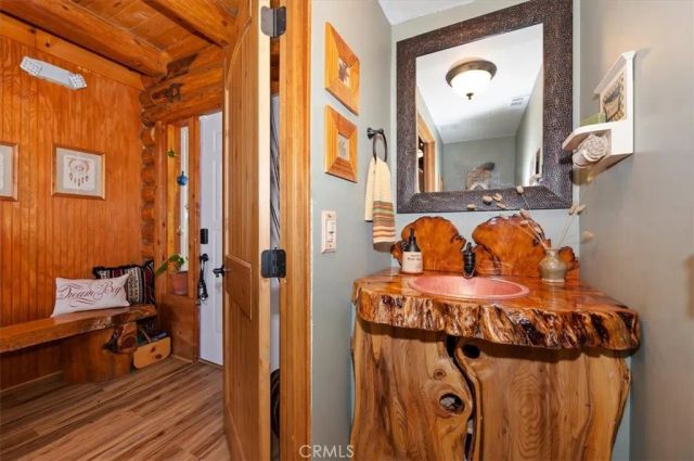 2489 Spring Oak, Running Springs, CA 92382