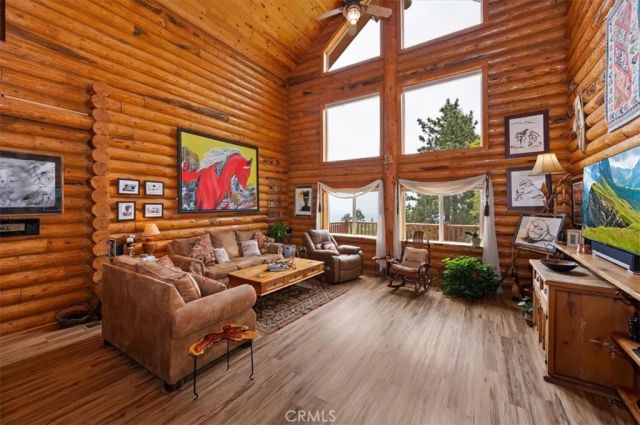 2489 Spring Oak, Running Springs, CA 92382