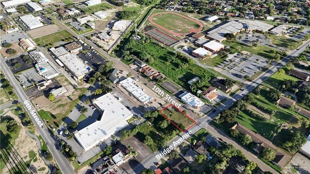 907 10th Street, Weslaco, TX 78596