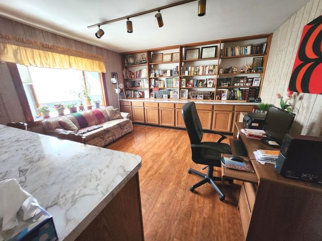 709 Garfield Avenue, Libertyville, IL 60048