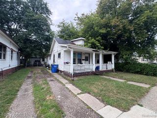 7512 Dodge Avenue, Warren, MI 48091