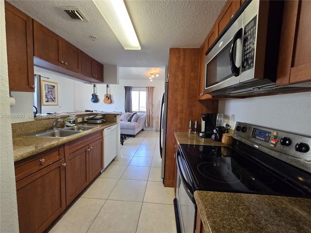 36 NW 6th Avenue 709, Miami, FL 33128