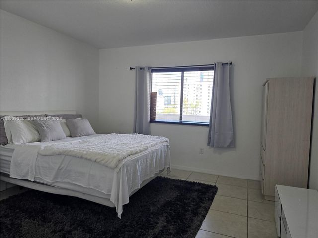 36 NW 6th Avenue 709, Miami, FL 33128